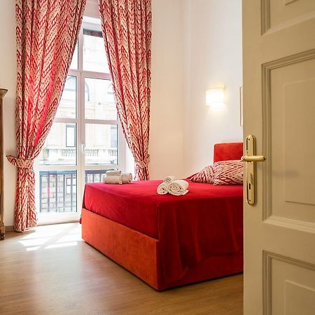 Prestigious Apartment Via Barberini Roma Esterno foto