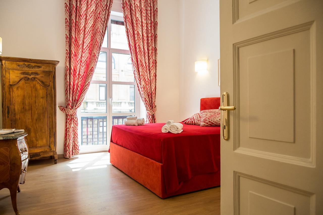 Prestigious Apartment Via Barberini Roma Esterno foto