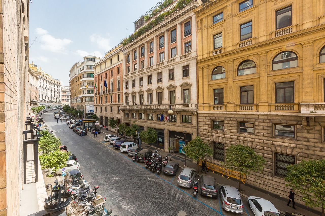 Prestigious Apartment Via Barberini Roma Esterno foto
