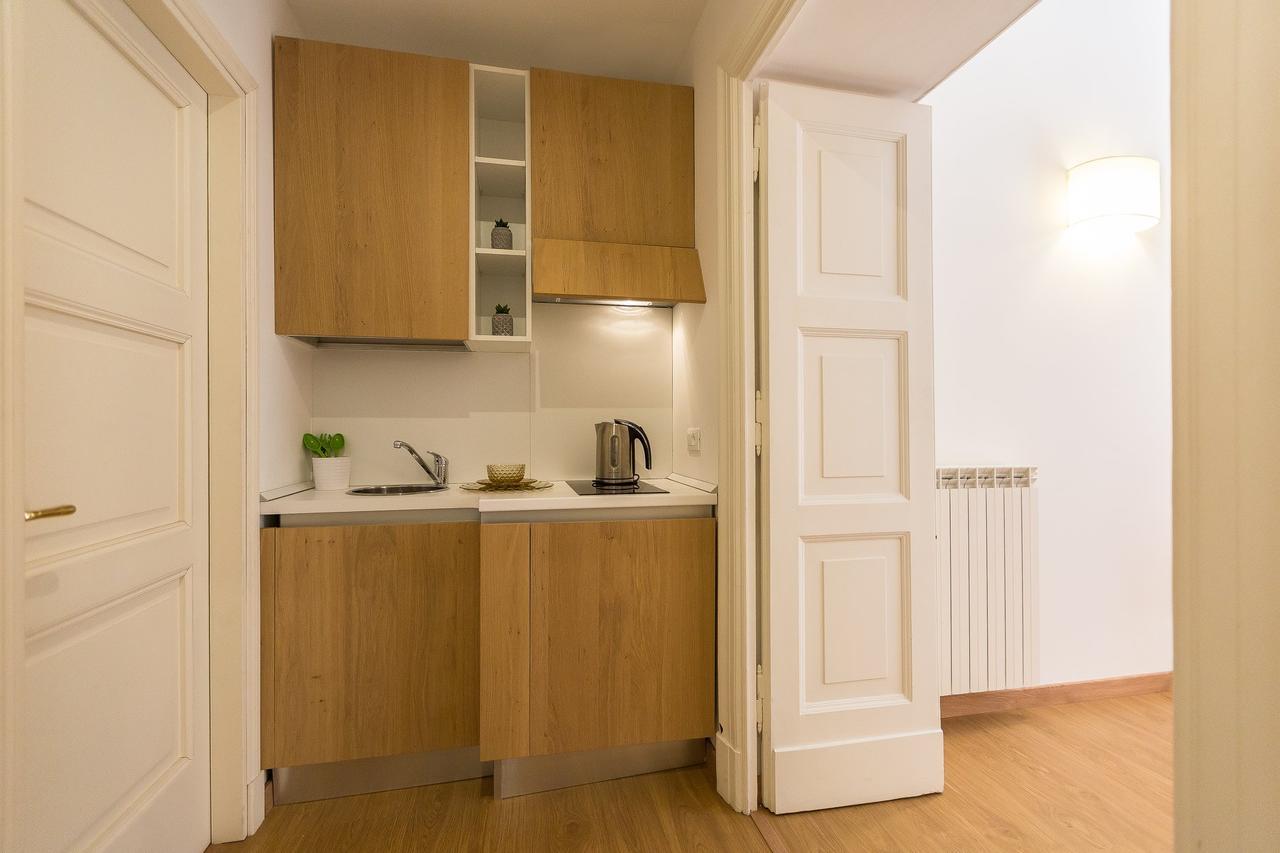 Prestigious Apartment Via Barberini Roma Esterno foto