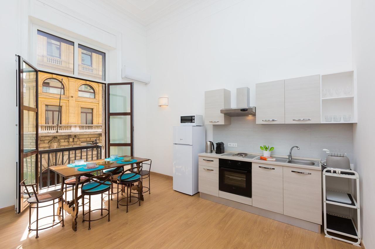 Prestigious Apartment Via Barberini Roma Esterno foto